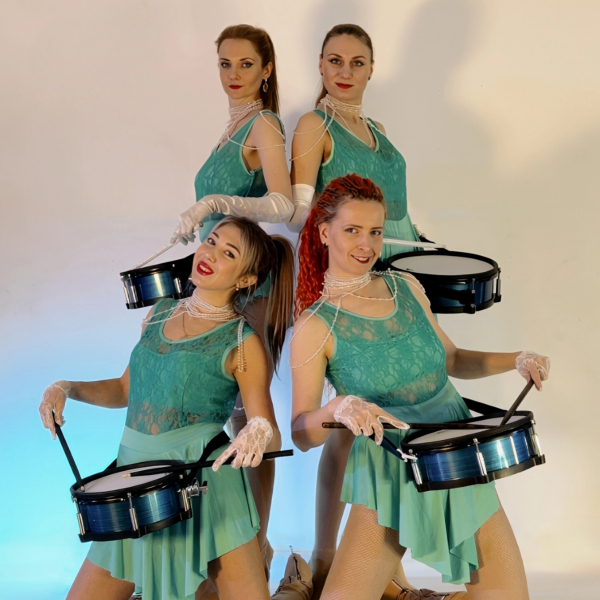 La Kastrule: Фрик шоу/бар